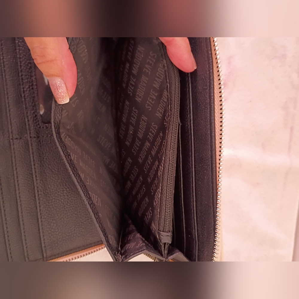 Steve Madden Blush Pink Wallet. Lots Of Places For Cards Etc. - Picture 9 of 11